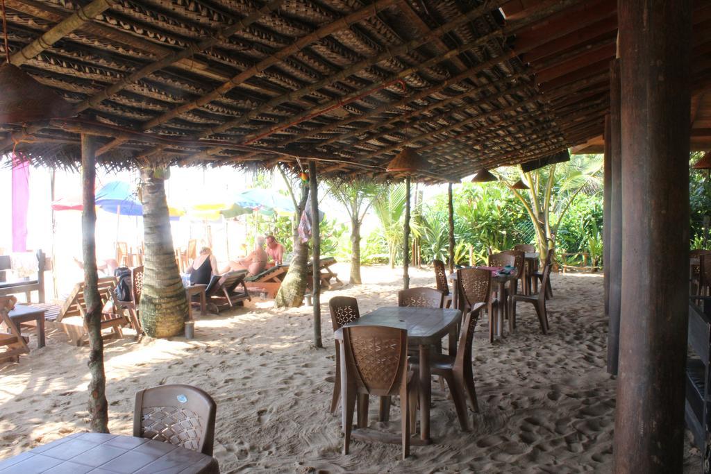 Warahena Beach Hotel Bentota Dış mekan fotoğraf
