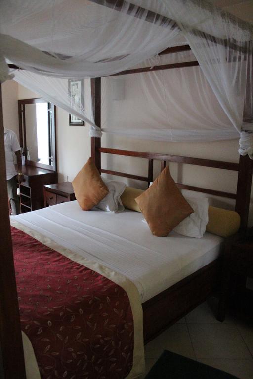 Warahena Beach Hotel Bentota Dış mekan fotoğraf